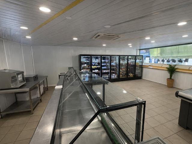 Local Commercial vente à Thann-Guebwiller, Buhl