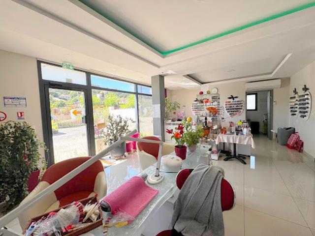 Local Commercial vente à Arrondissement de Toulon, La Seyne-sur-mer