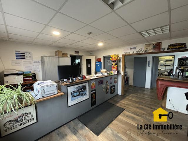 Local Commercial vente à Mulhouse, Hombourg