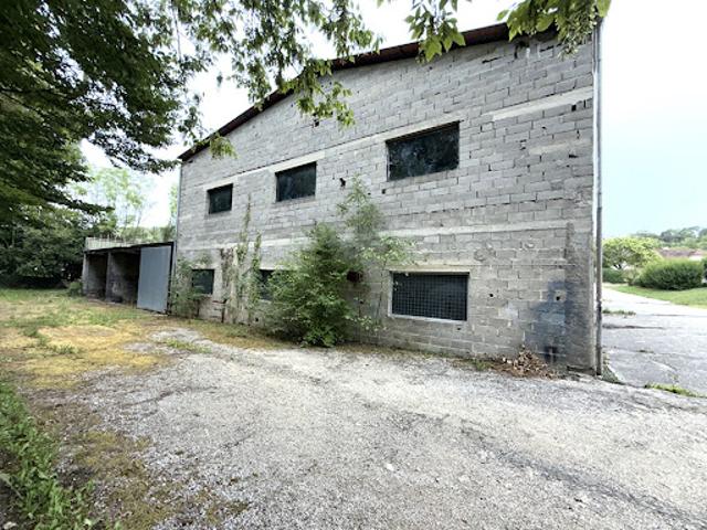 Local Commercial vente à Lons-le-Saunier, Lons-le-saunier