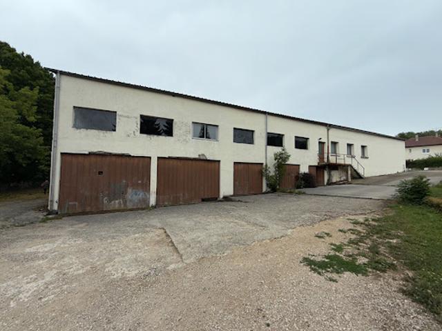 Local Commercial vente à Lons-le-Saunier, Lons-le-saunier