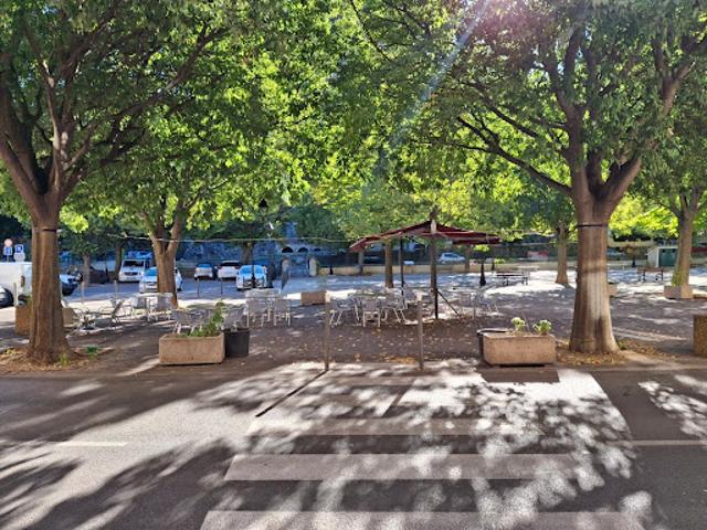 Local Commercial vente à France métropolitaine, Roquevaire