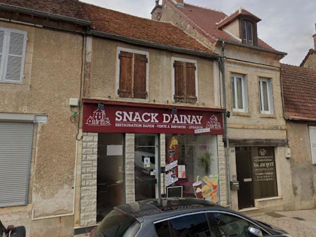 Local Commercial vente à Montluçon, Ainay-le-château