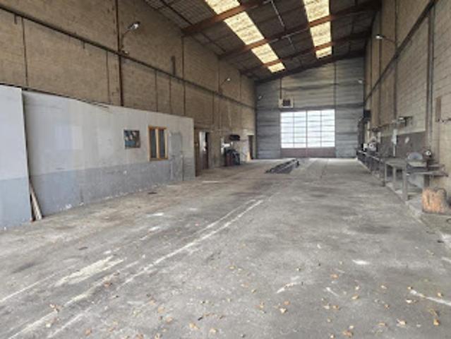 Local Commercial vente à Besançon, Geneuille