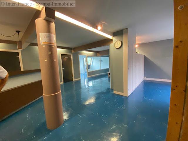 Local Commercial vente à Langres, Bourbonne-les-bains
