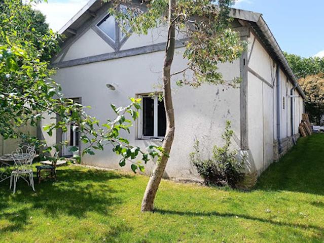 Local Commercial vente à Plateau d'Avron, Neuilly-Plaisance
