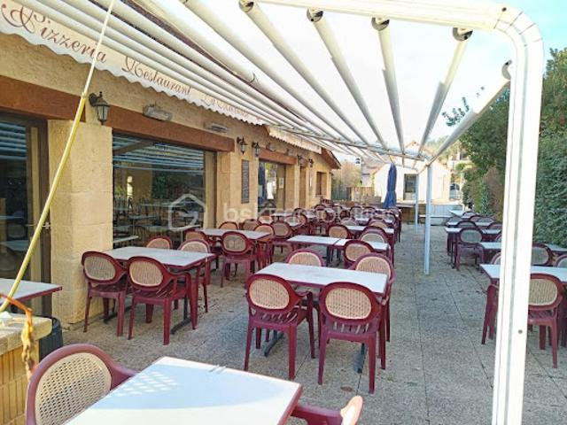 Local Commercial vente à Sarlat-la-Canéda, Les Eyzies-de-tayac-sireuil