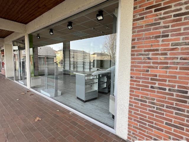 Local Commercial vente à Orléans, Saint-père-sur-loire