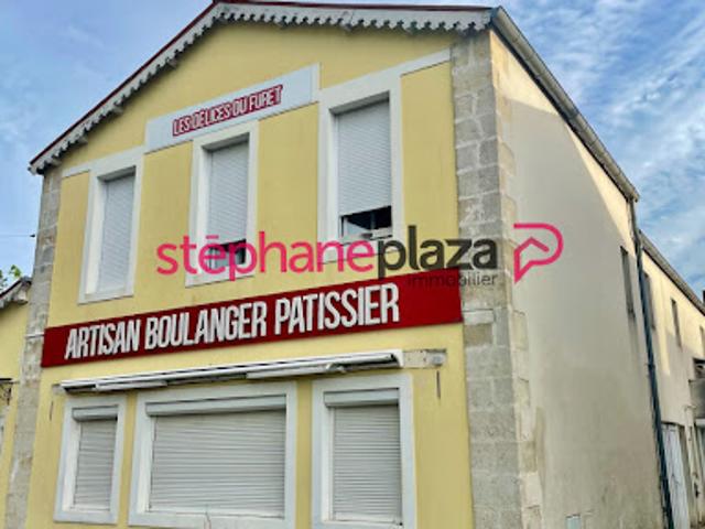 Local Commercial vente à Rochefort