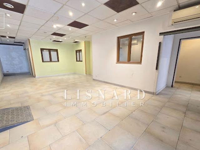 Local Commercial vente à Grasse, Vallauris