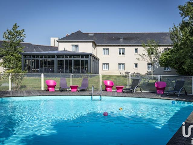 Local Commercial vente à Saumur, Doué-la-fontaine