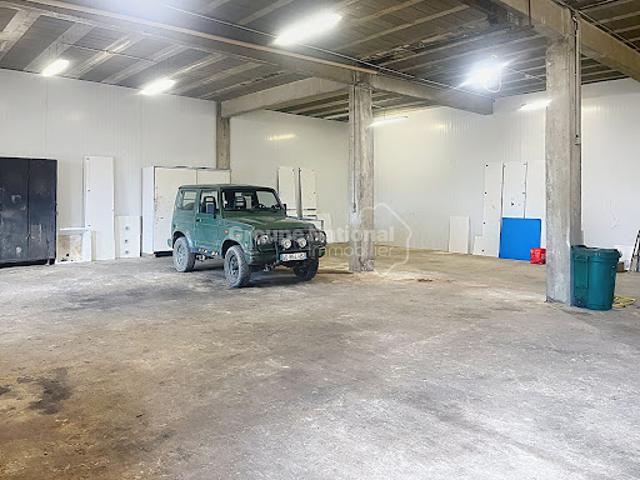 Local Commercial vente à Carpentras, Châteauneuf-du-pape