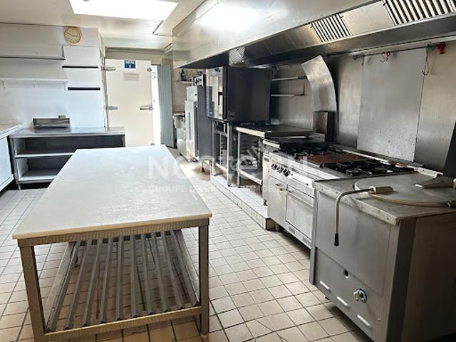 Local Commercial vente à France métropolitaine, Nontron