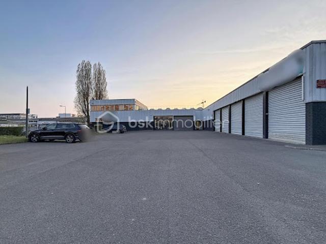 Local Commercial vente à Pontoise, Cergy
