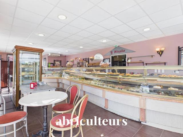 Local Commercial vente à Aix-en-Provence, Pélissanne