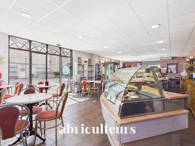 Local Commercial vente à Lotissement La Prouvenque, Pélissanne