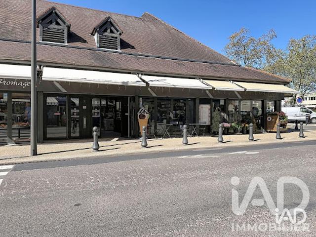 Local Commercial vente à Saint-Germain-en-Laye, Houilles
