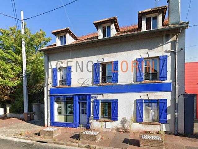 Local Commercial vente à Saint-Germain-en-Laye, Croissy-sur-seine