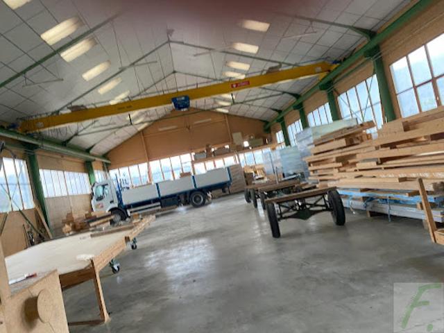 Local Commercial vente à Chambéry, Lescheraines