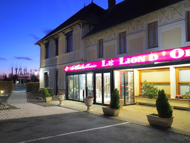 Local Commercial vente à Montluçon, Auvergne-Rhône-Alpes