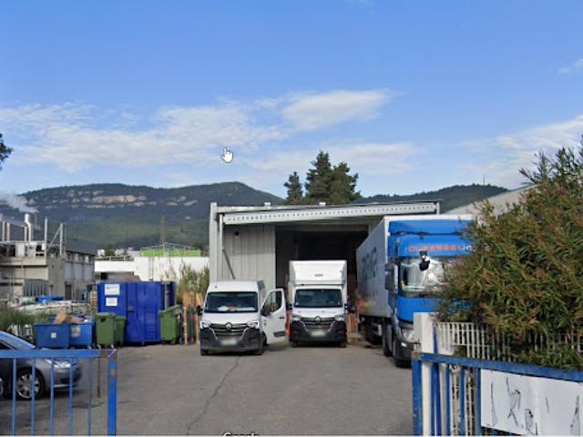 Local Commercial vente à Arrondissement de Toulon, Solliès-ville