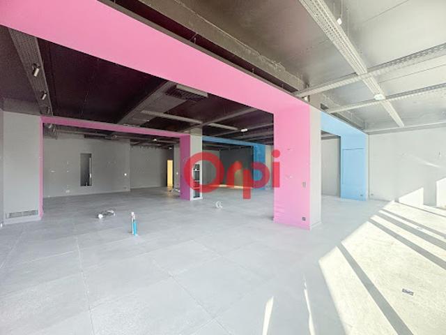 Local Commercial vente à Arrondissement de Draguignan, Sainte-maxime