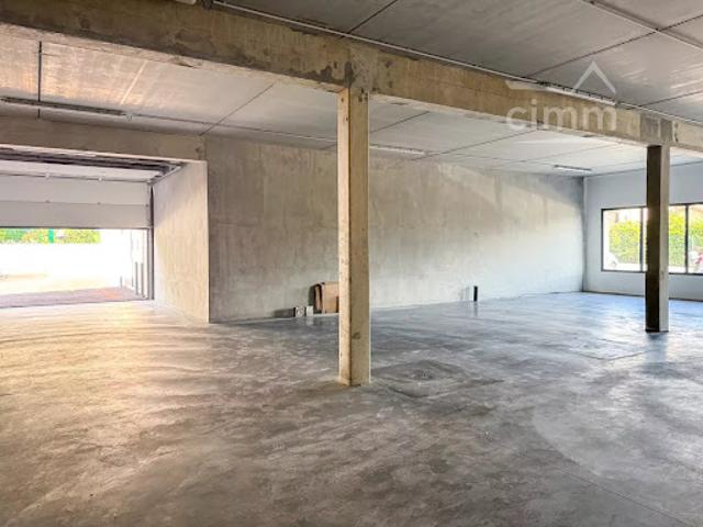 Local Commercial vente à Grenoble, Lumbin