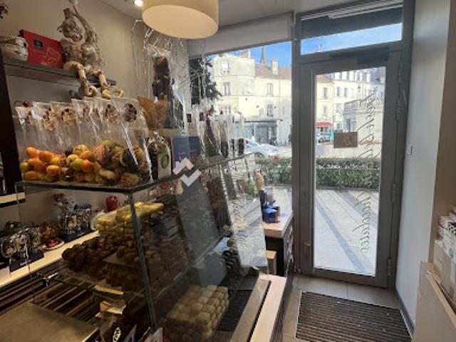 Local Commercial vente à Nogent-sur-Marne, Saint-maurice