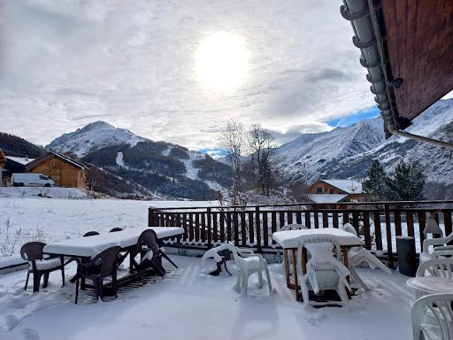 Local Commercial vente à Saint-Rozaire, Valloire