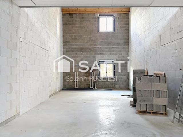 Local Commercial vente à Haut-Lézardières, Charnècles