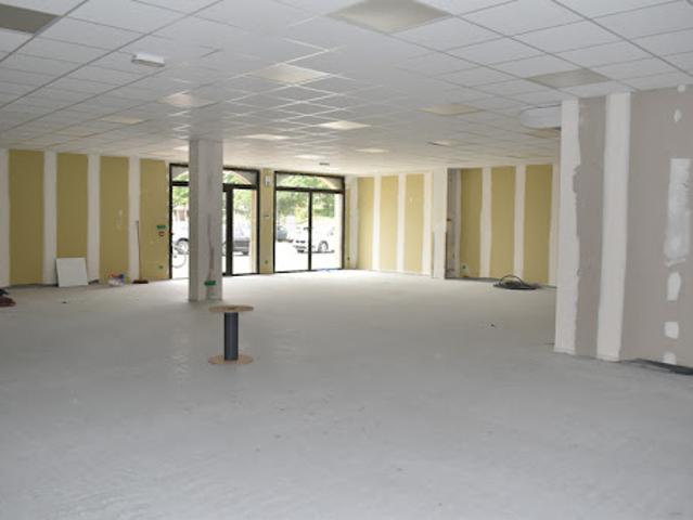 Local Commercial vente à Parthenay, Airvault