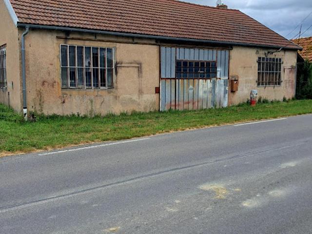 Local Commercial vente à Vichy, Trézelles