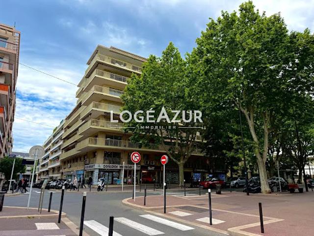 Local Commercial vente à Grasse, Antibes
