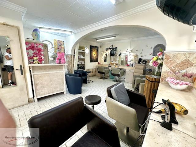 Local Commercial vente à Arrondissement de Draguignan, Saint-raphaël