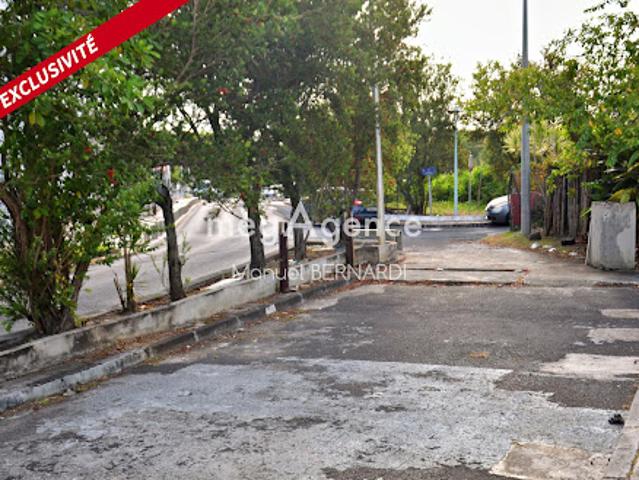 Local Commercial vente à Guadeloupe