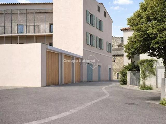 Local Commercial vente à Carpentras, Pernes-les-fontaines