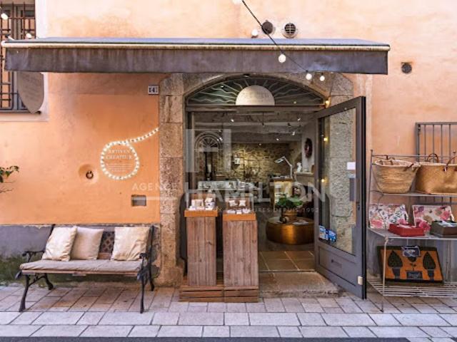 Local Commercial vente à Grasse, Valbonne