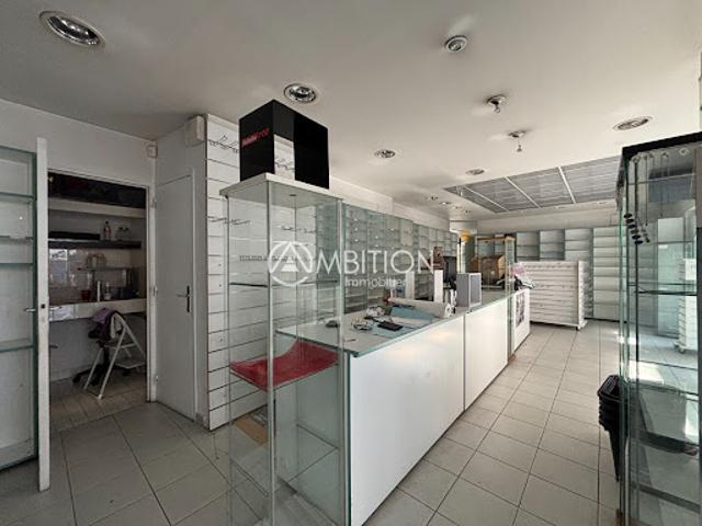 Local Commercial vente à Arrondissement de Draguignan, Saint-raphaël