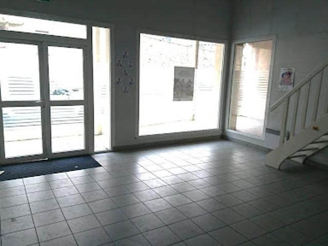 Local Commercial vente à Fontenay-le-Comte, Pouzauges