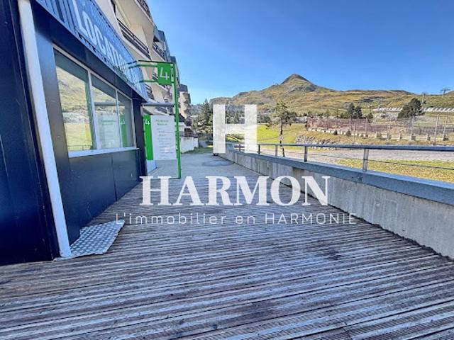 Local Commercial vente à Oloron-Sainte-Marie, Arette