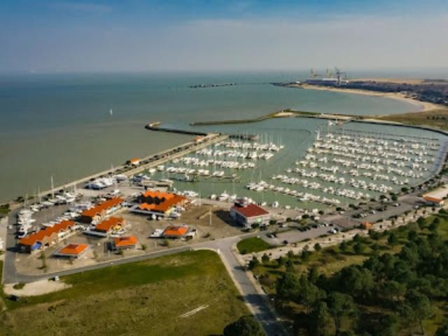 Local Commercial vente à Lesparre-Médoc, Le Verdon-sur-mer