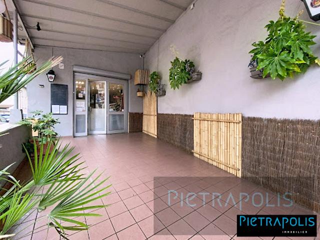 Local Commercial vente à Villefranche-sur-Saône, Rhône