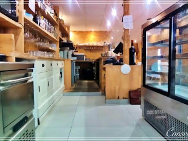 Local Commercial vente à Nîmes, Sommières