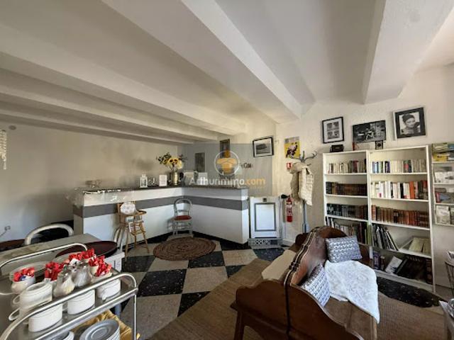 Local Commercial vente à Forcalquier, Céreste