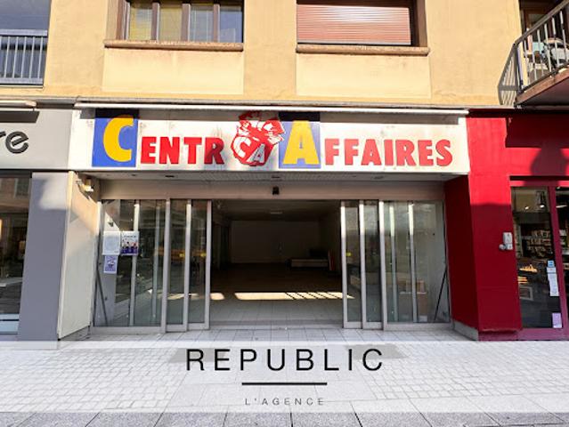 Local Commercial vente à Albertville, Pallud