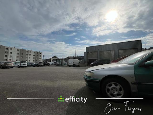 Local Commercial vente à Laval