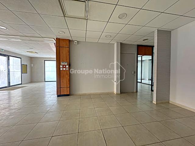 Local Commercial vente à Montpellier, Marsillargues