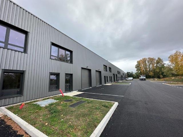 Local Commercial vente à La Tour-du-Pin, Bourgoin-jallieu