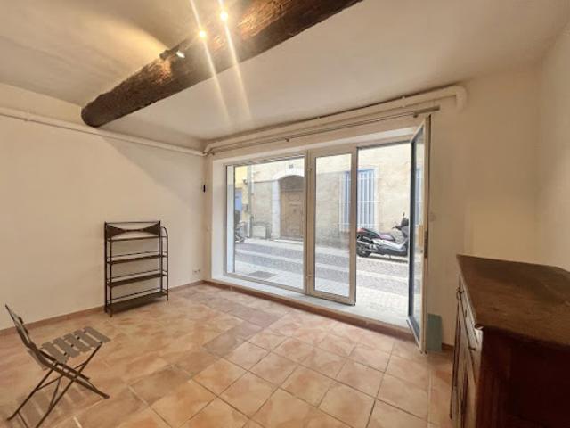 Local Commercial vente à France métropolitaine, Cassis