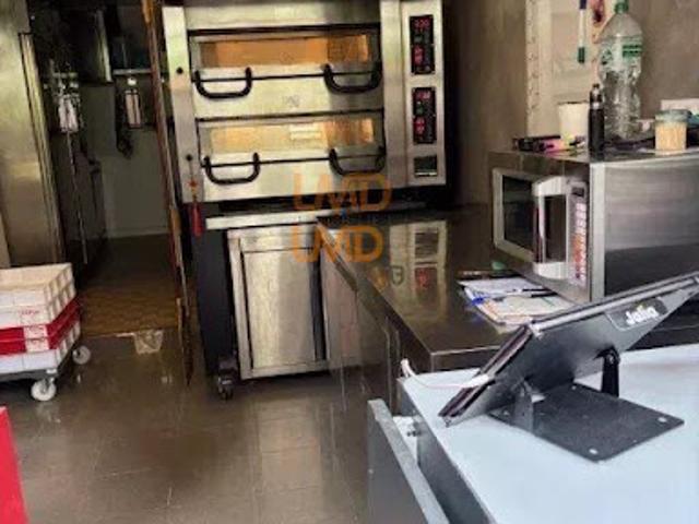 Local Commercial vente à Nanterre, Levallois-perret